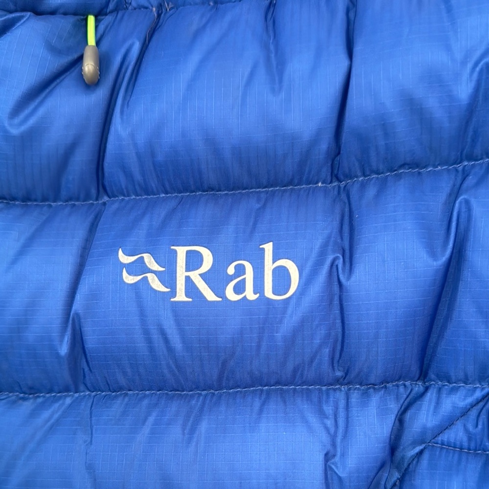 Blue and Green Puffer Jacket with Quilted Design and Attached Hood - Picture 4 of 10